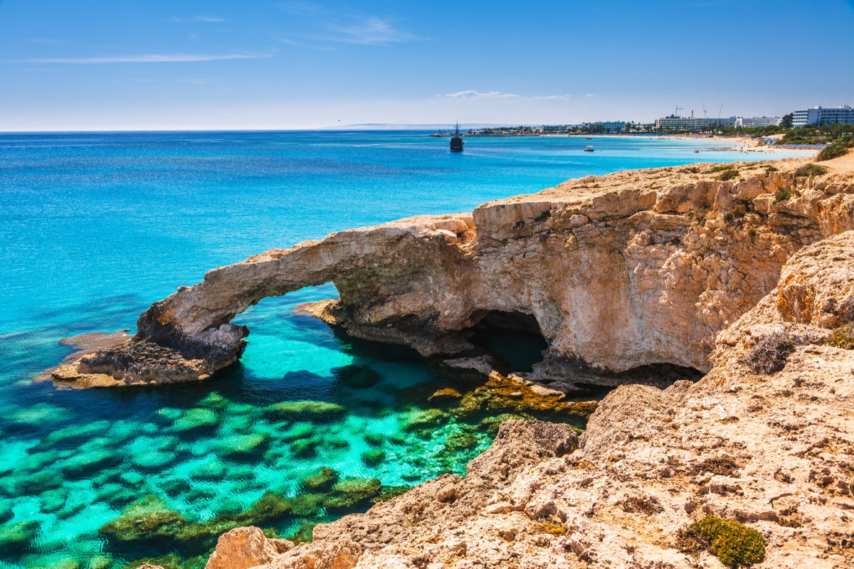 Ayia Napa, Zypern — Felsbogen am Mittelmeer